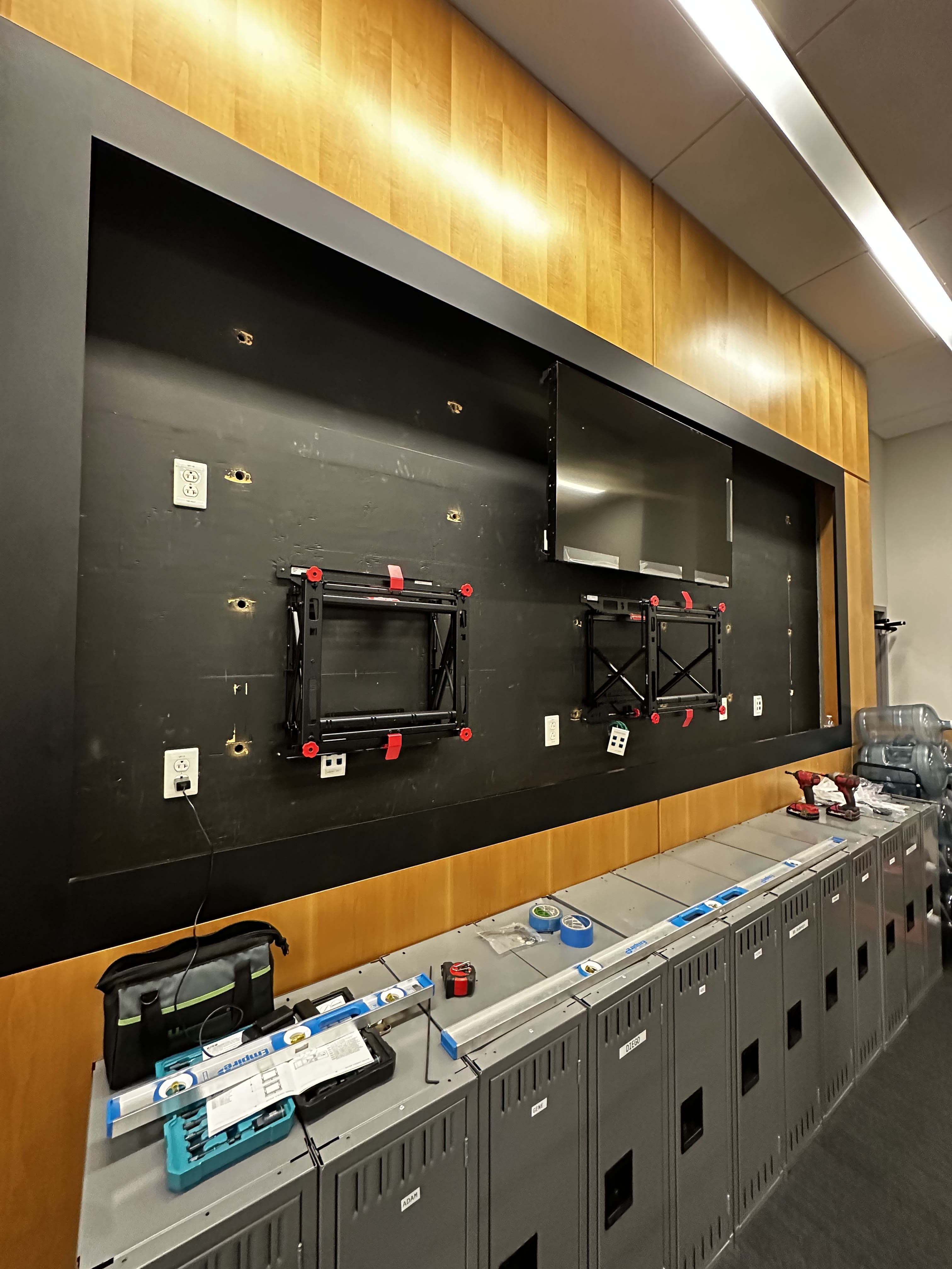 Organized server room wiring by R-AVL