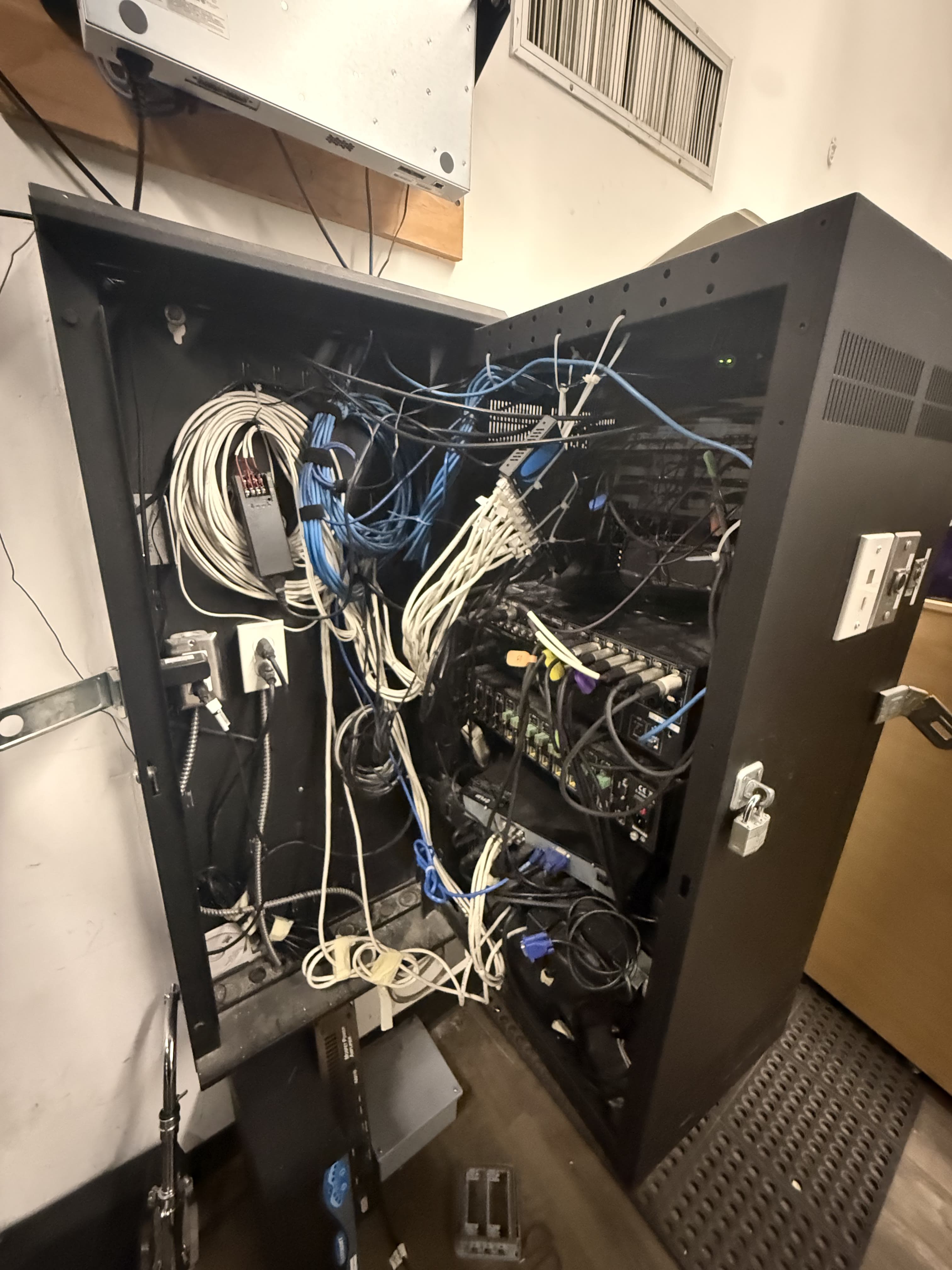 Commercial sound system upgrade by R-AVL